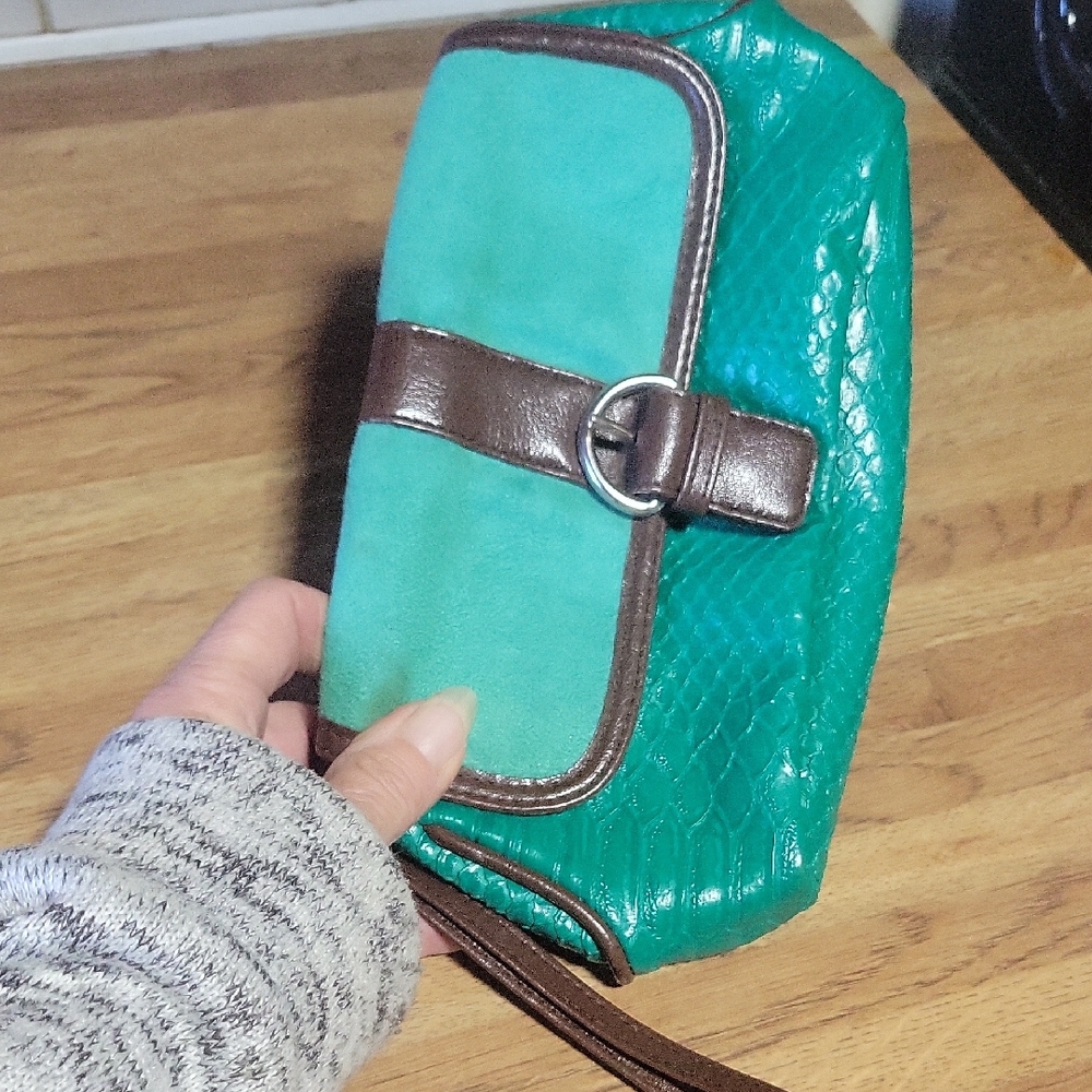 Elizabeth Arden Wristlet